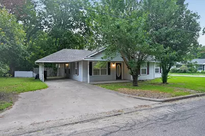1002 Pine Street, Bonham, TX 75418 - Photo 2