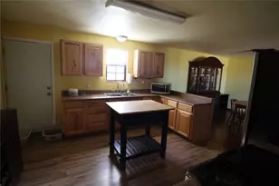 225 Co Rd 472, Ranger, TX 76470 - Photo 10