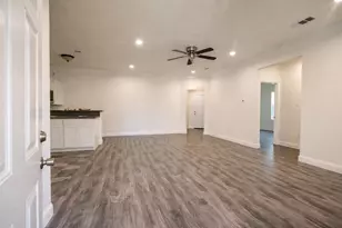 2550 Eugene St, Dallas, TX 75215 - Photo 12