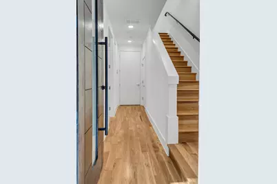 426 W 9th Street, Dallas, TX 75208 - Photo 2