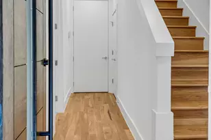426 W 9th St, Dallas, TX 75208 - Photo 2