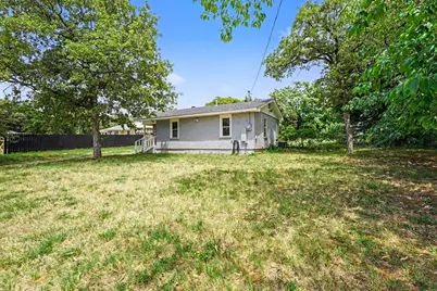 6337 Renwood Drive, Fort Worth, TX 76140 - Photo 2