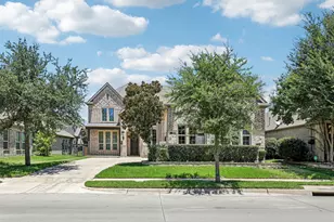 1123 Blue Lake Blvd, Arlington, TX 76005 - Photo 4