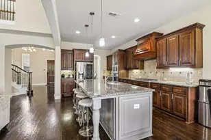1123 Blue Lake Blvd, Arlington, TX 76005 - Photo 12