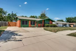 5213 Bonnie Wayne St, Haltom City, TX 76117 - Photo 2