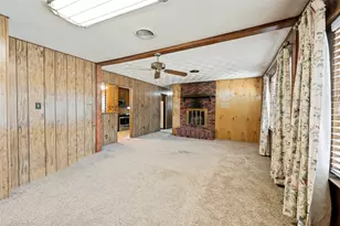 5213 Bonnie Wayne St, Haltom City, TX 76117 - Photo 4