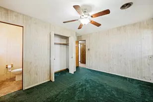 5213 Bonnie Wayne St, Haltom City, TX 76117 - Photo 12