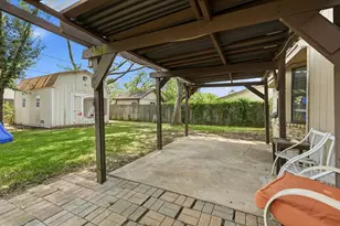 5907 Cedar Ridge Dr, Arlington, TX 76017 - Photo 18