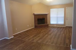 4708 Topaz Ln, Granbury, TX 76049 - Photo 4
