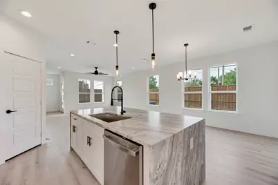 2326 Fairfax Drive, Irving, TX 75060 - Photo 12