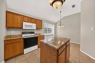 412 Sugar Mill Rd, Cedar Hill, TX 75104 - Photo 12