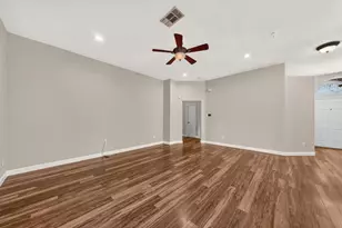 412 Sugar Mill Rd, Cedar Hill, TX 75104 - Photo 8