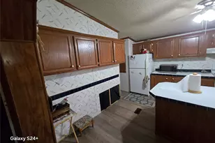 122 Coty Ln, Graford, TX 76449 - Photo 4