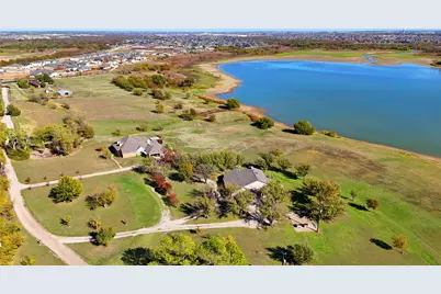 679 Doe Creek Road, Little Elm, TX 75068 - Photo 2