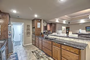 1010 Kiowa Dr W, Lake Kiowa, TX 76240 - Photo 12