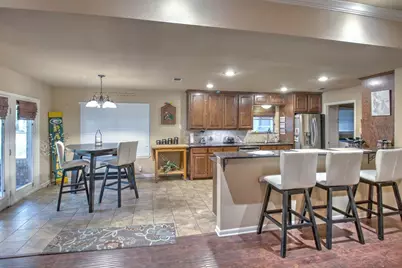 1010 Kiowa Drive W, Lake Kiowa, TX 76240 - Photo 8