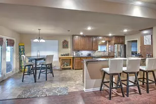 1010 Kiowa Dr W, Lake Kiowa, TX 76240 - Photo 8