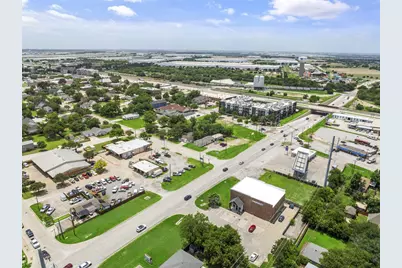207 E Byron Nelson Boulevard, Roanoke, TX 76262 - Photo 8