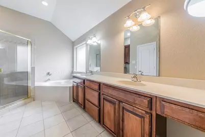 5212 Estrella Lane, Benbrook, TX 76126 - Photo 10