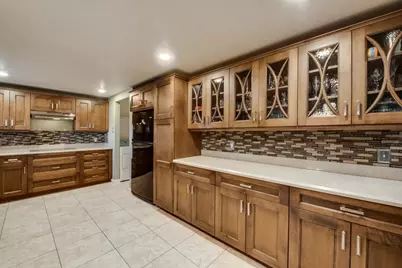 6708 Olivewood Drive, Arlington, TX 76001 - Photo 8
