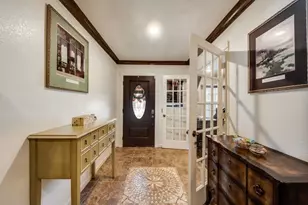 6708 Olivewood Dr, Arlington, TX 76001 - Photo 2