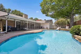 2813 Raintree Dr, Carrollton, TX 75006 - Photo 1