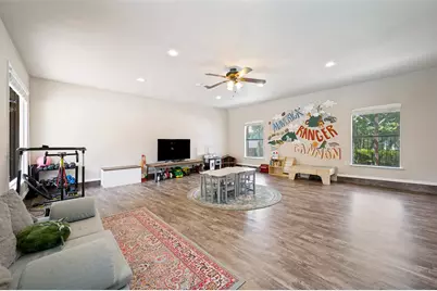 3403 Sunset Oaks Street, Dalworthington Gardens, TX 76016 - Photo 8