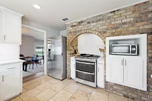 3403 Sunset Oaks St, Dalworthington Gardens, TX 76016 - Photo 14