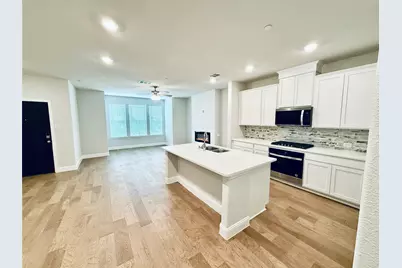 7925 Bayside Drive, Rowlett, TX 75088 - Photo 4