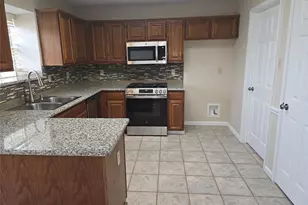 2004 Island View Ct, Mesquite, TX 75149 - Photo 2