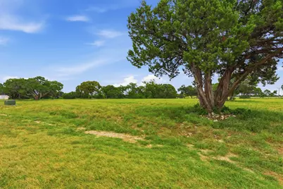 7129 Royal Birkdale Drive, Cleburne, TX 76033 - Photo 6