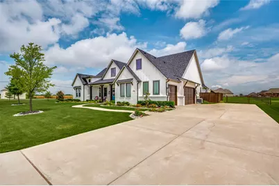 43 Ohanlon Drive, Van Alstyne, TX 75495 - Photo 2