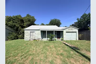 806 S Brazos Street, Weatherford, TX 76086 - Photo 1