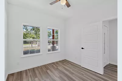 1008 W Crockett Street, Ennis, TX 75119 - Photo 8