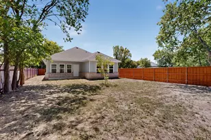 1008 W Crockett St, Ennis, TX 75119 - Photo 28