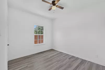 1008 W Crockett Street, Ennis, TX 75119 - Photo 10
