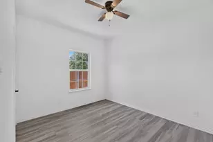 1008 W Crockett St, Ennis, TX 75119 - Photo 10