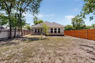 1008 W Crockett St, Ennis, TX 75119 - Photo 20