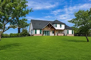 1205 Northshore Ln, Valley View, TX 76272 - Photo 2