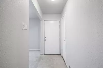655 W Pentagon Parkway, Dallas, TX 75224 - Photo 18