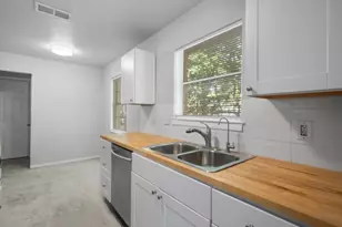 655 W Pentagon Pkwy, Dallas, TX 75224 - Photo 10