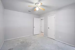 655 W Pentagon Pkwy, Dallas, TX 75224 - Photo 32