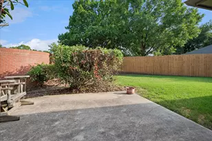 2201 Pendleton Ln, Flower Mound, TX 75028 - Photo 24