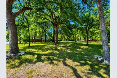 2240 Colony Court, Dallas, TX 75235 - Photo 22