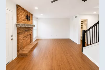 2240 Colony Court, Dallas, TX 75235 - Photo 10