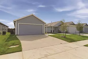 3120 Burmese St, Providence Village, TX 76227 - Photo 2