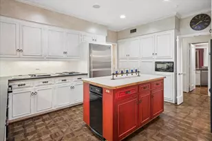 7276 Lupton Cir, Dallas, TX 75225 - Photo 10