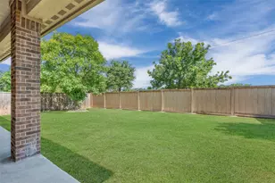 925 Spring Falls Dr, McKinney, TX 75071 - Photo 28