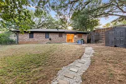 7024 Payte Lane, North Richland Hills, TX 76182 - Photo 4