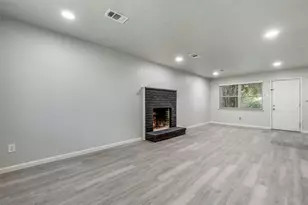451 Southport Dr, Dallas, TX 75232 - Photo 2
